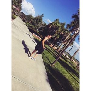 Meet your Posher, Leonard